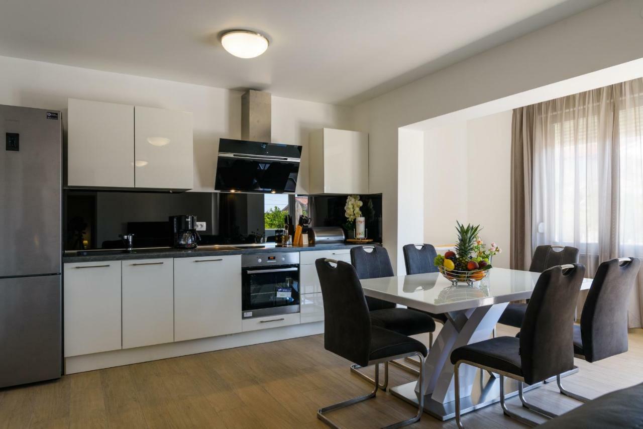 Apartments Apollo Trogir Zewnętrze zdjęcie